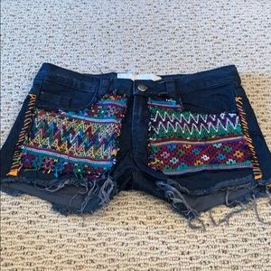 jens’ pirate booty shorts embroidered denim